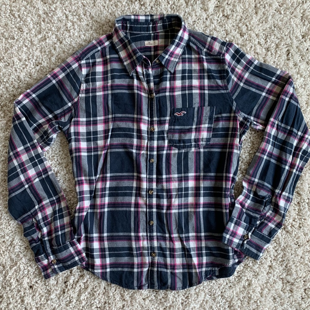 2️⃣✖️2️⃣5️⃣ Hollister Plaid Flannel Shirt